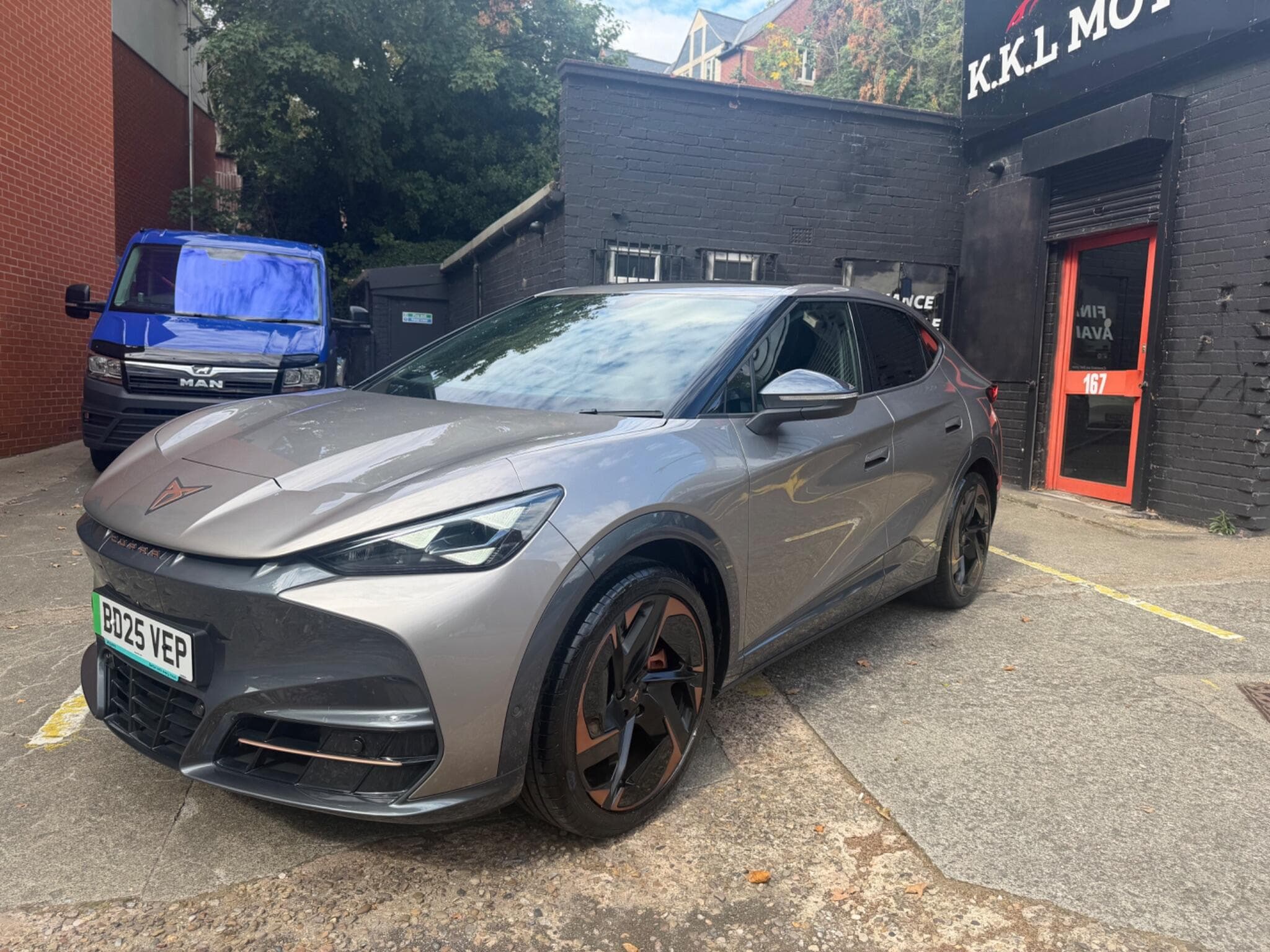 CUPRA Tavascan