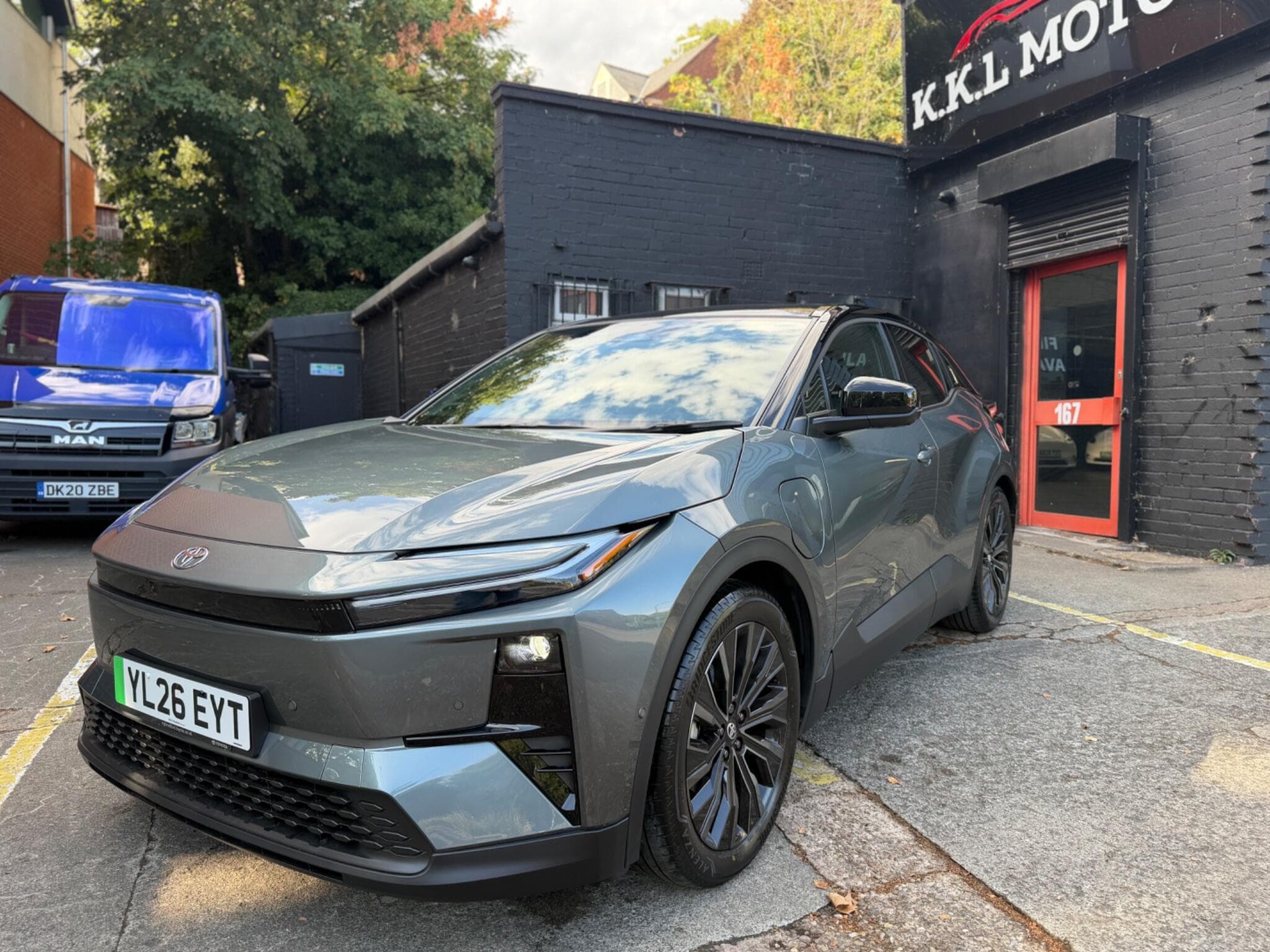Toyota C-HR+